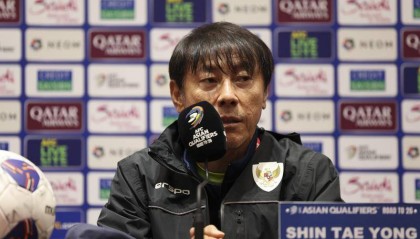 申臺龍回應(yīng)執(zhí)教國足：中國足協(xié)沒邀請我 但我有信心帶好