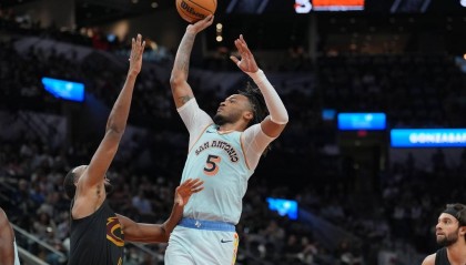 NBA官方公布最佳新秀陣容 卡斯?fàn)柸?狀元領(lǐng)銜一陣