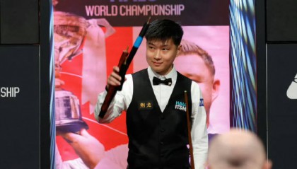 斯諾克：趙心童強(qiáng)勢晉級16強(qiáng) 中國軍團(tuán)已有三人通過首輪