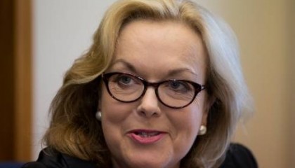 新西蘭防長(zhǎng)：中國(guó)軍艦太強(qiáng)，我們得增加國(guó)防預(yù)算，從ICU走出來(lái)