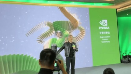 黃仁勛現(xiàn)身北京：英偉達(dá)在中國(guó)擁有近4000名員工，離職率全球最低