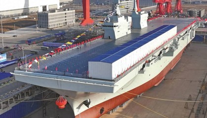 首次海試即將開始？全球首艘電磁彈射準(zhǔn)航母“四川艦”，再次彩旗飄飄