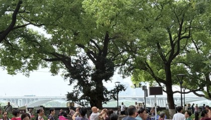 露天客廳，煙火長卷：湘江“橋”下見長沙真性情