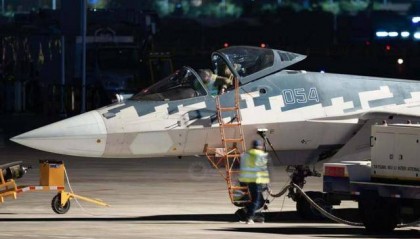 俄羅斯真實在！蘇57拆下雷達罩，彈艙打開隨便看，背后用意不一般