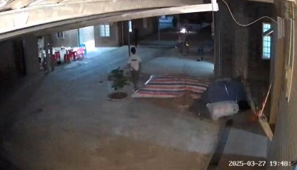 “女子帶娃回娘家一家三口被害”案件今日開庭，丈夫：會帶著妻子被砍斷的頭發(fā)去聽審