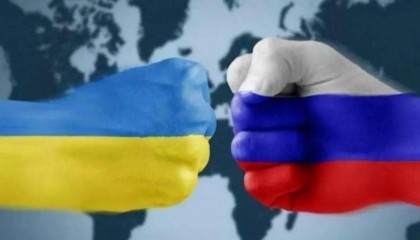 首都被炸成火海，澤連斯基進(jìn)醫(yī)院，慰問受傷患者，德國問罪俄羅斯