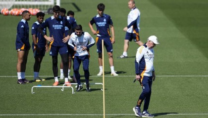 皇馬未來基石！安切洛蒂臨別“泄密”：他就是下一個(gè)阿森西奧！