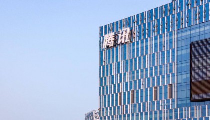 騰訊Q2日均賺7億，劉熾平：會繼續(xù)加大AI投入，但不能一味“All in”，買一大堆芯片