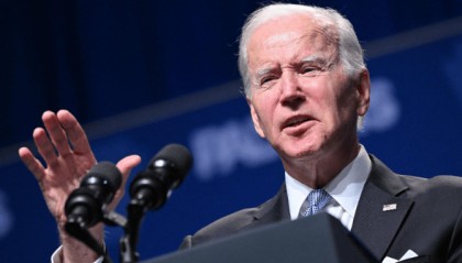 重磅！美總統(tǒng)毫無懸念？民調(diào)出來了，把特朗普“關(guān)進(jìn)大牢”突響