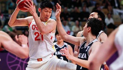 中國男籃79比71戰(zhàn)勝韓國隊(duì)，時(shí)隔10年重回亞洲杯4強(qiáng)