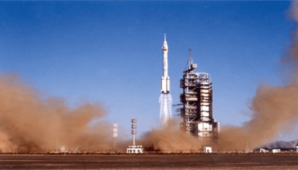 中國衛(wèi)星“負(fù)傷”，學(xué)生狂敲2萬行代碼，極限救援能力讓美忌憚