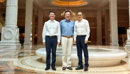 新央企董事長，登門拜訪任正非