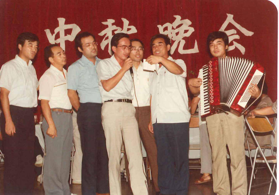 82歲日本企業(yè)家：在中國，我有干不完的工作｜對話白玉蘭獎獲得者