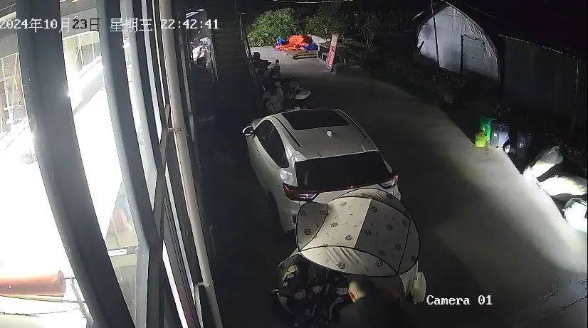 “我車被偷了，車上有塊毒豬肉！”男子深夜報警，結(jié)局大反轉(zhuǎn)