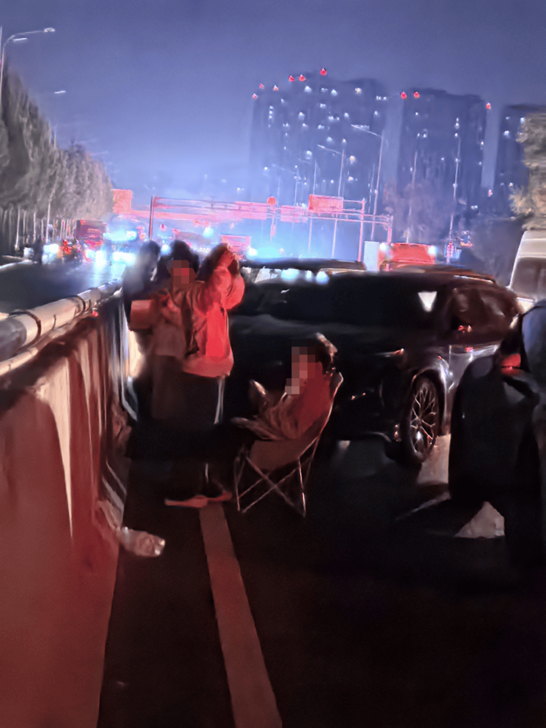 “夜騎開封”被叫停背后：網絡推手煽起來的巨大流量，卻成燙手山芋