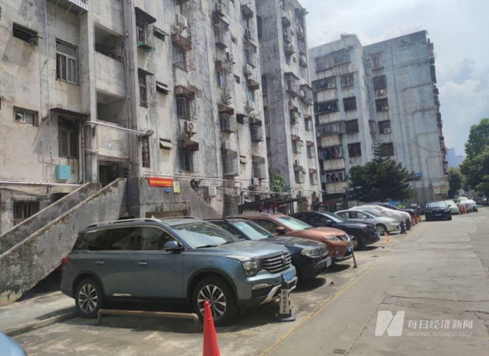 同意率已超90%，深圳首例自拆自建小區(qū)仍停滯，街道辦回應“具體執(zhí)行方案未出”