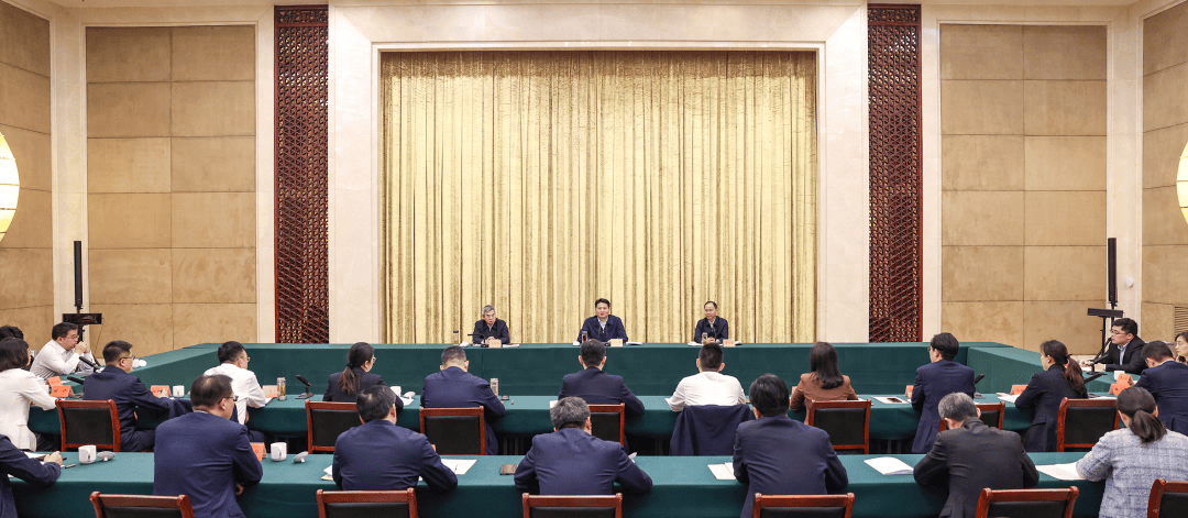 江蘇最年輕市委書記，送給年輕干部“五句話”