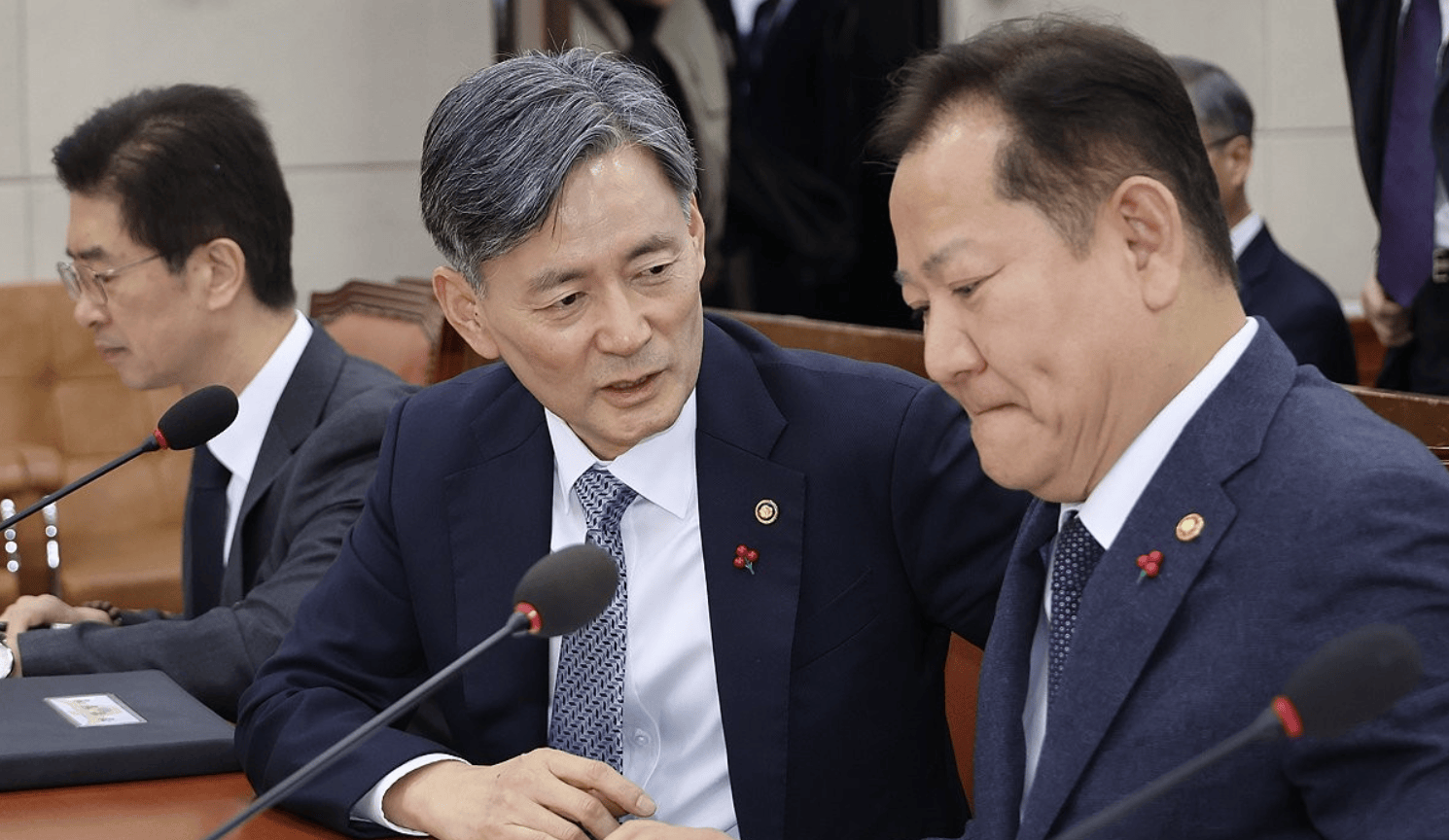 韓媒：韓在野黨單獨通過決議，敦促逮捕前防長等涉“內(nèi)亂”人員