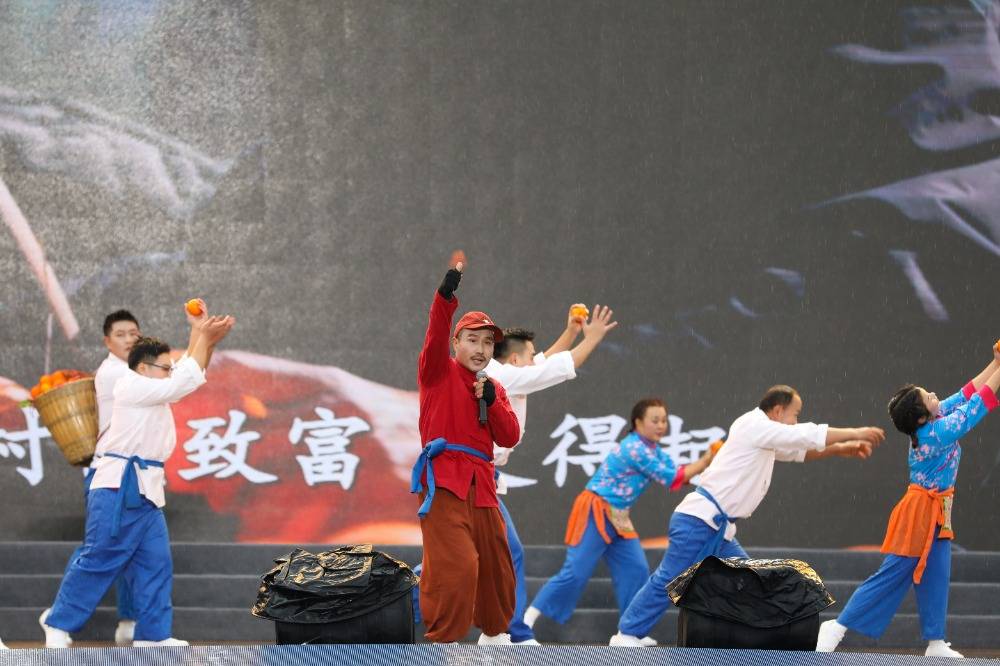 村歌嘹亮，唱出“最強音” 首屆巴渝和美鄉(xiāng)村村歌大賽落幕