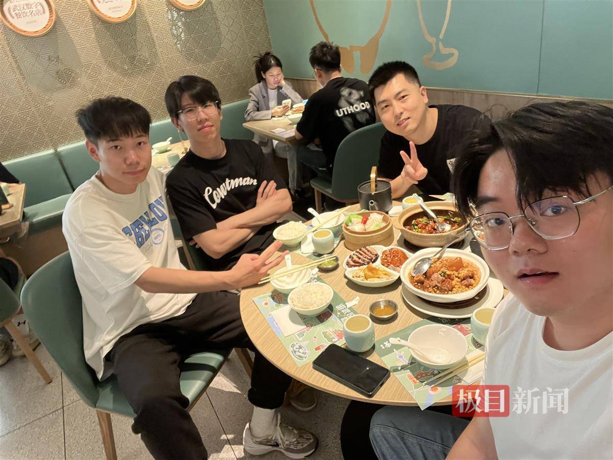 導(dǎo)員“請(qǐng)客”吃飯？這個(gè)學(xué)院的學(xué)生可用勞動(dòng)換“餐券”