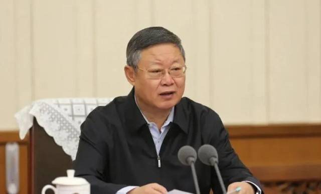內(nèi)蒙古自治區(qū)人大常委會(huì)原黨組副書記、副主任王波嚴(yán)重違紀(jì)違法被開除黨籍