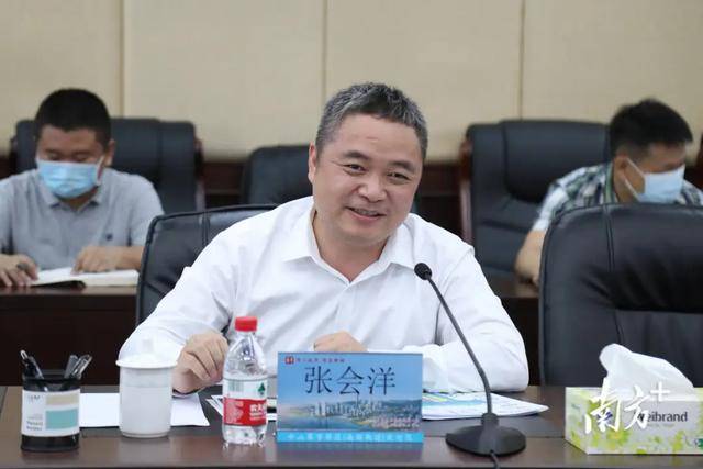 珠海越野車撞人事件即將滿月 正副市長、香洲正副區(qū)長同日調(diào)整