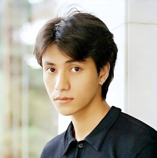 陳坤的兒子已成年，容貌開始顯現(xiàn)母親的基因，像誰可以認(rèn)得出嗎？