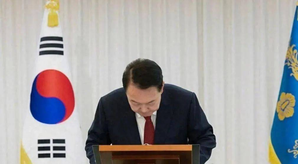 終于出兵了，尹錫悅武力拒捕，外援已到總統(tǒng)府，中方這次相信韓國(guó)
