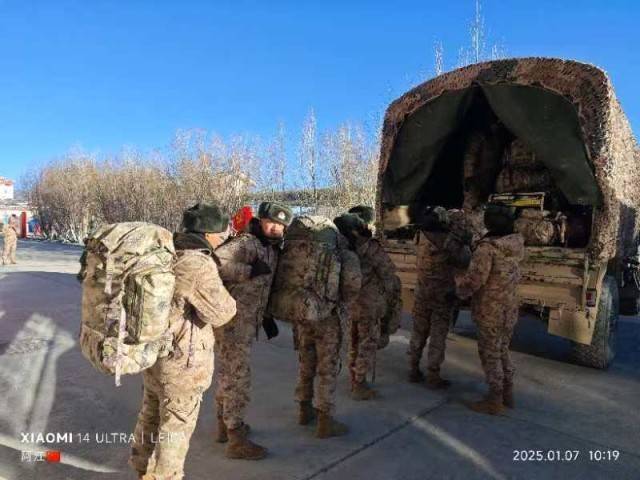 緊急馳援！西藏軍區(qū)部隊(duì)第一時(shí)間趕赴震中