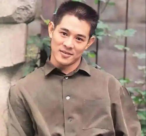 李連杰:后事一切從簡(jiǎn)，不用立碑也不用辦喪事，樹葬海葬都可以