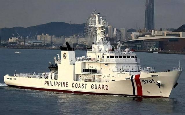 菲方要求中國撤走5901艦，結果下一秒當場懵了，中方新打法奏效