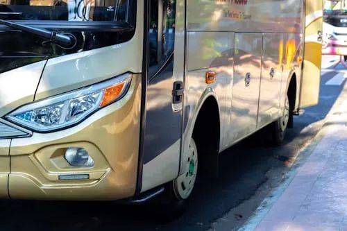 公交車，越變越??？