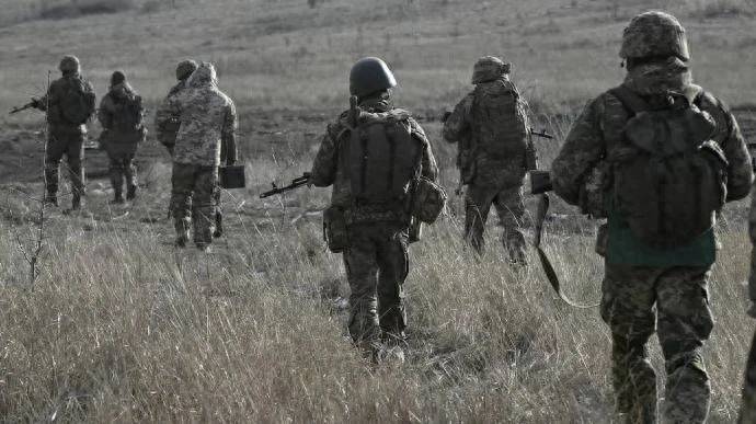 再不投降就晚了！就在剛剛，烏軍司令無(wú)意暴露出幕后真相
