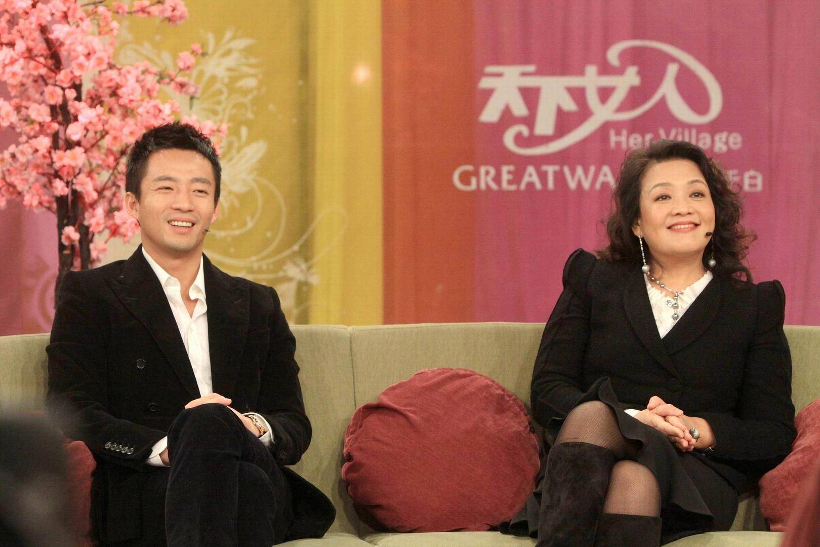 張?zhí)m未被封禁的賬號開播，本人未露面
