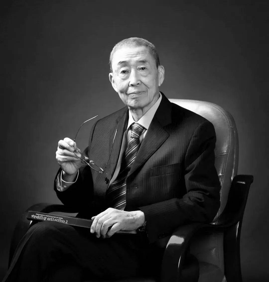 突發(fā)訃告！他于19日8時(shí)22分去世