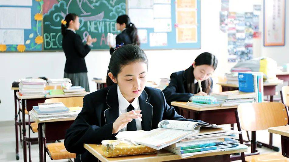 學生禁玩手機，催生孩子間的地下交易