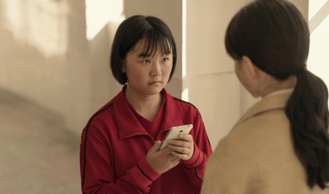 學生禁玩手機，催生孩子間的地下交易
