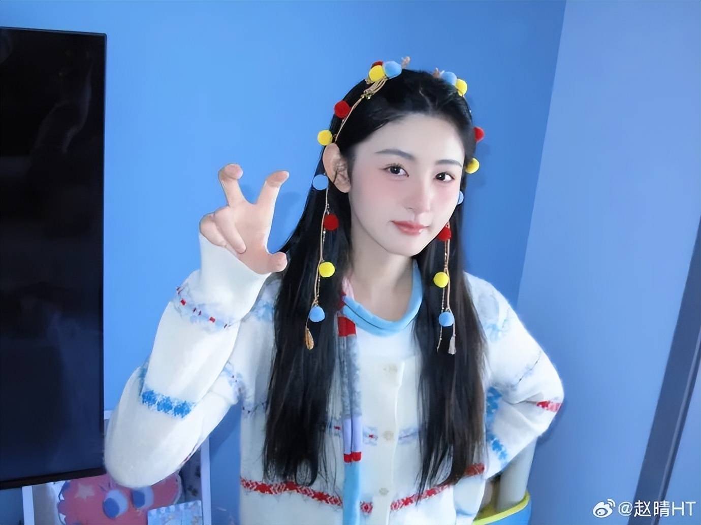 于正夸旗下女星“這絕世容顏”上熱搜，評(píng)論區(qū)翻車(chē)，女方回應(yīng)