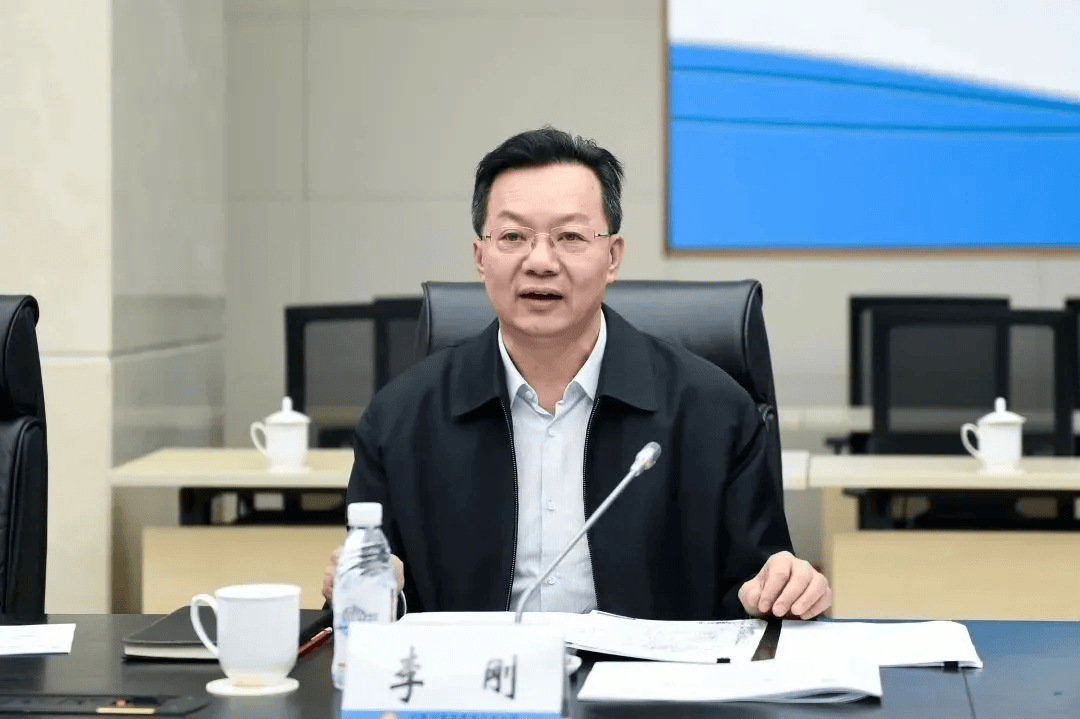 “內(nèi)鬼”李剛，被逮捕