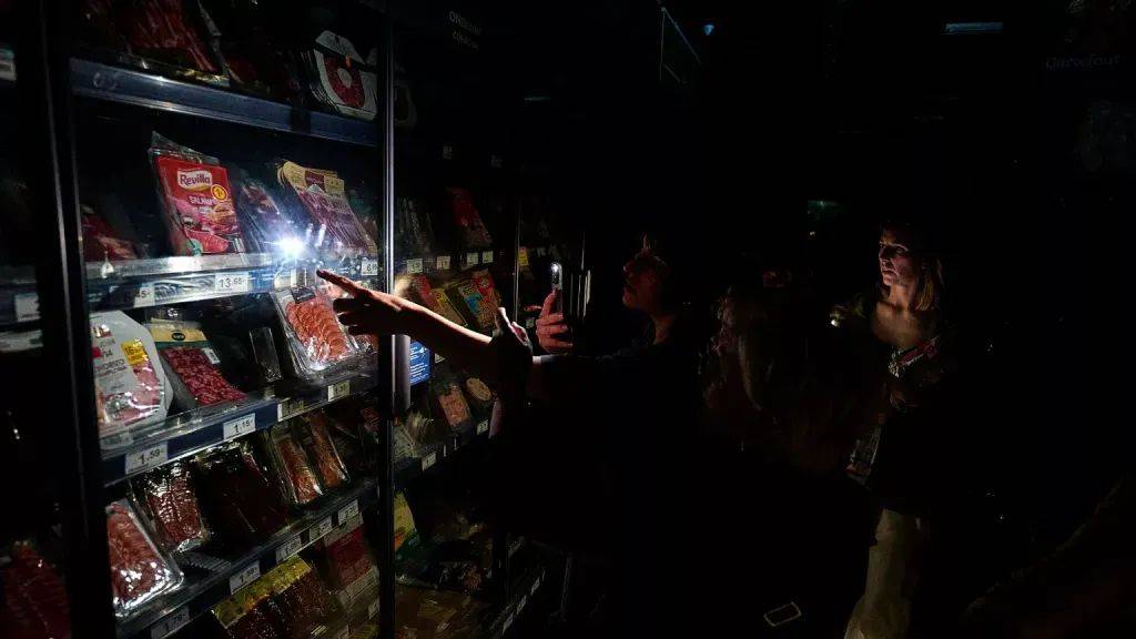 西葡法三國大停電，事故何以釀成