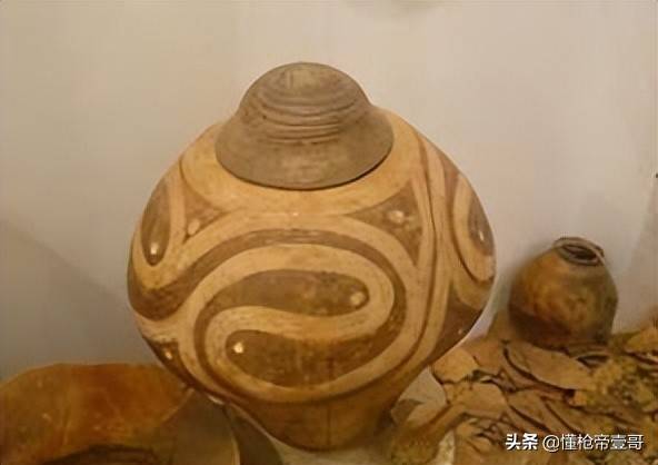 俄軍繳獲中國(guó)81版氣槍？還有百年湯姆遜沖鋒槍、莫辛納甘
