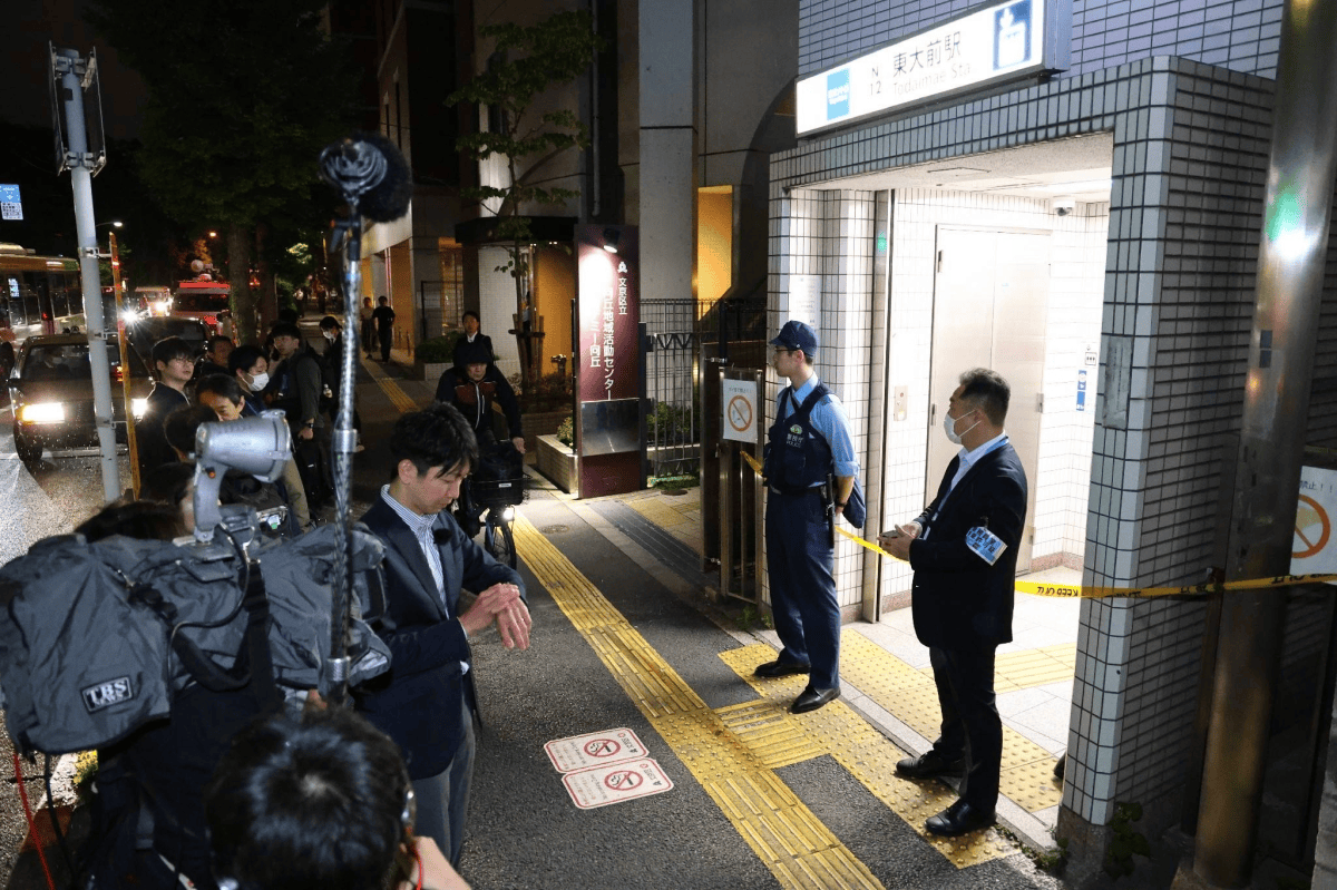 日本地鐵出現(xiàn)隨機殺人事件，43歲男子揮菜刀砍傷2人被捕