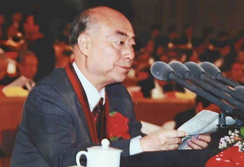 美國人到現在也沒想通：一個沒留過學的中國人，怎么造出于敏構型？