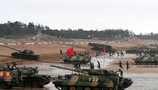 70多艘艦艇現(xiàn)身臺海周邊！解放軍4招，斬斷美軍介入可能