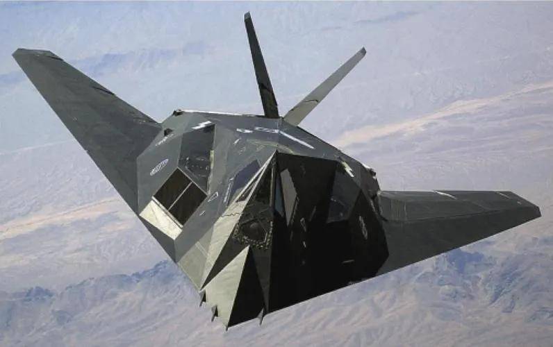 B-2橫穿中國(guó)轟炸伊朗，中國(guó)雷達(dá)沒(méi)有發(fā)現(xiàn)？這是正常人想出來(lái)的？