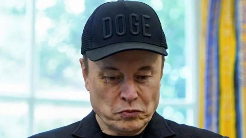 最后一刻，馬斯克對2.5億人發(fā)誓，特朗普將付出慘痛代價！美國亂套了