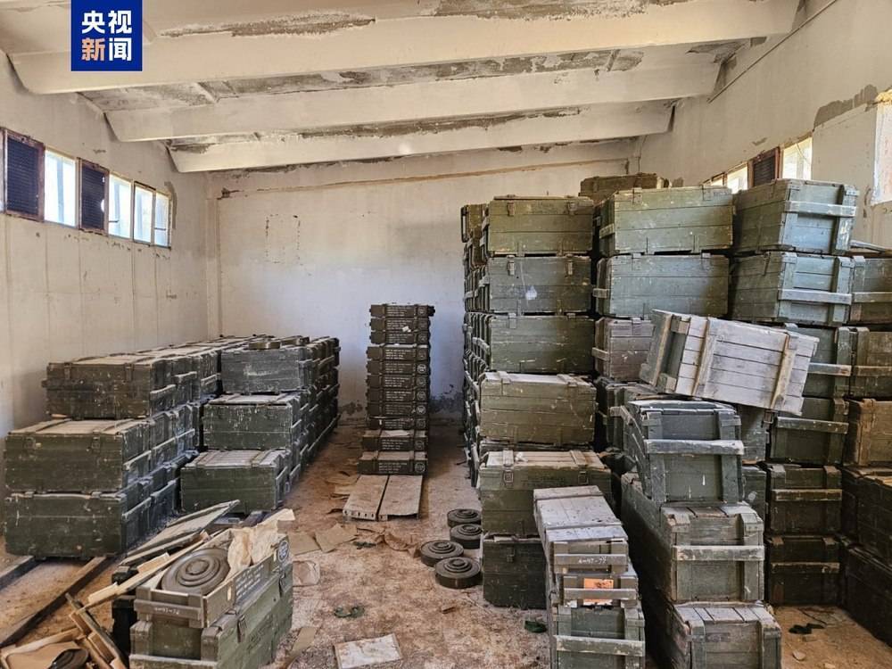 以軍稱突襲敘利亞南部軍事?lián)c(diǎn) 繳獲3噸武器