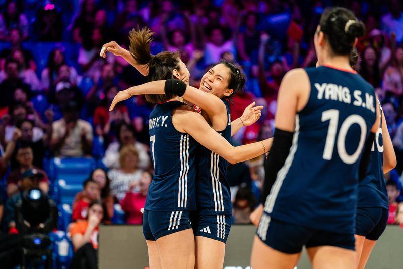 驚天大逆轉！連場讓二追三！世聯(lián)賽-中國女排3-2美國隊