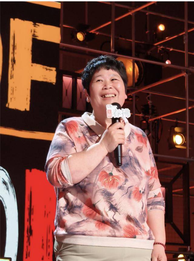 臨沂50歲“房主任”，火爆全網(wǎng)！網(wǎng)友：笑著笑著就哭了