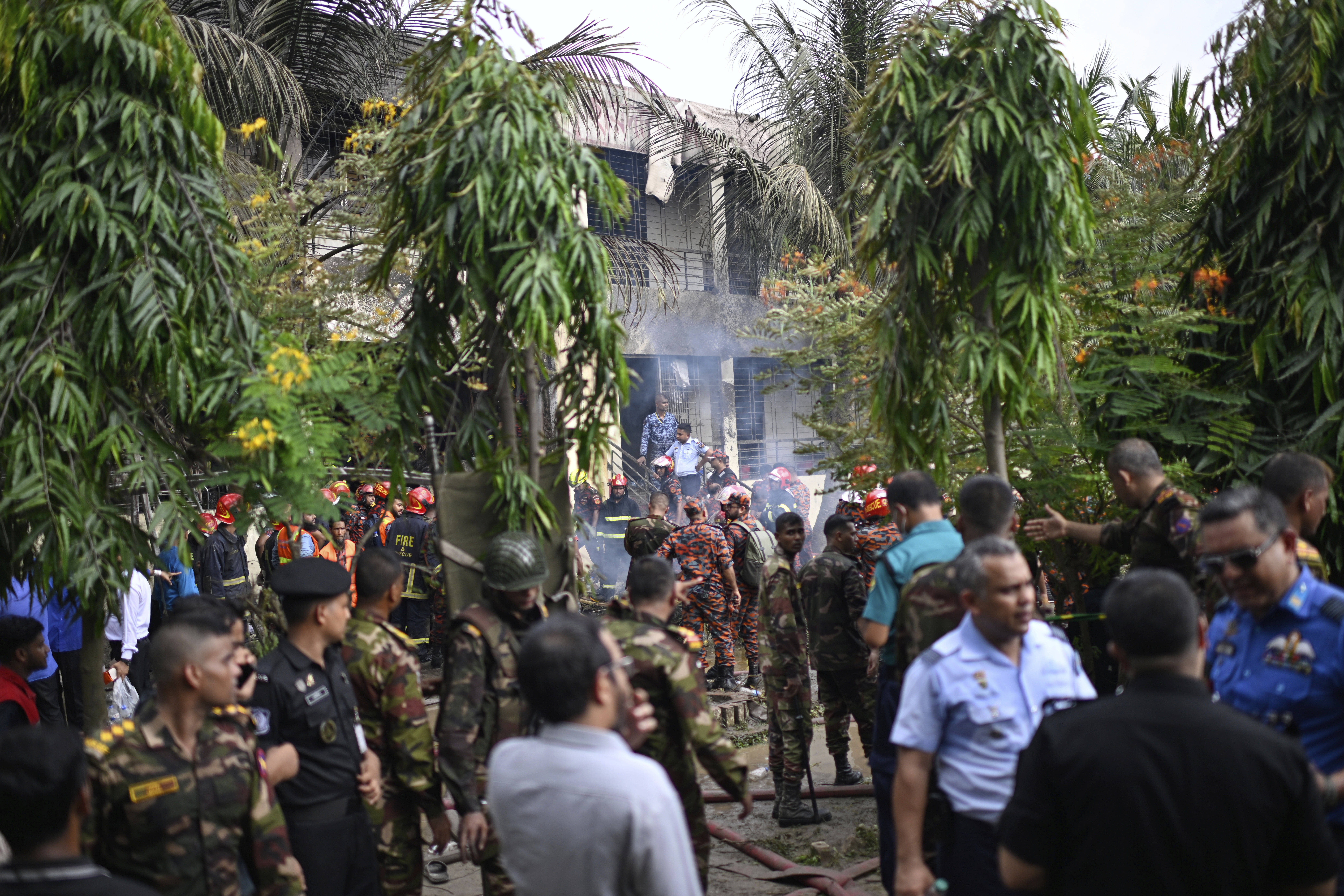 孟加拉國空軍教練機(jī)墜毀事故死亡人數(shù)升至27人